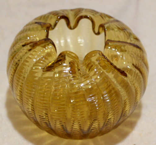 Amber glass rose bowl