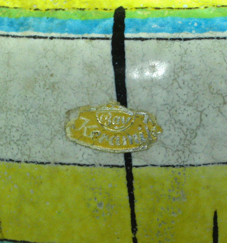 Bay Keramik vase shape 575, West German pottery, detail photo