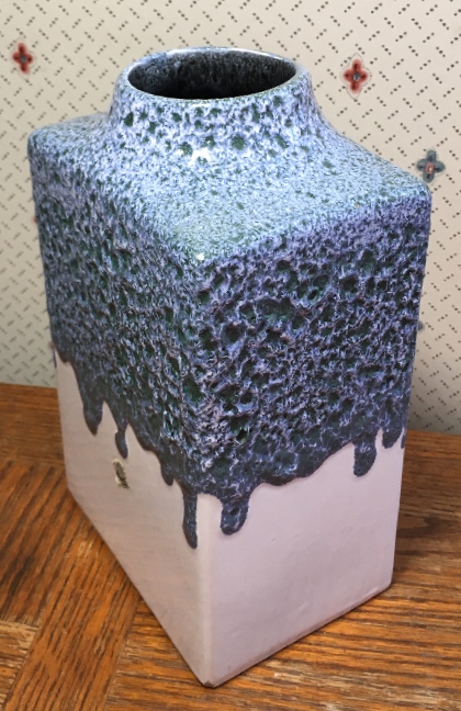 ES Keramik vase, second view