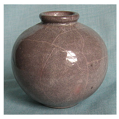 Grootenburg vase, view one