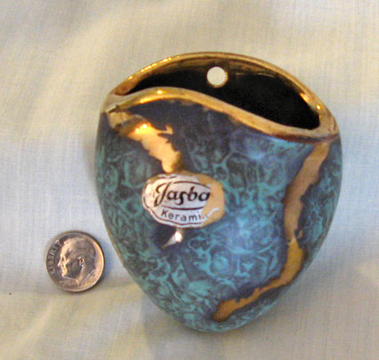 Jasba Wallpocket with Jaspatina Glaze