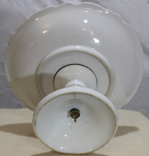 Porcelain compote with embossed roses