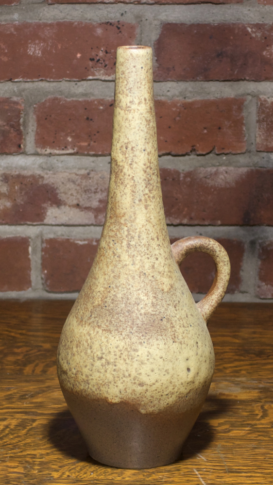 Ruscha 339 jug, second view